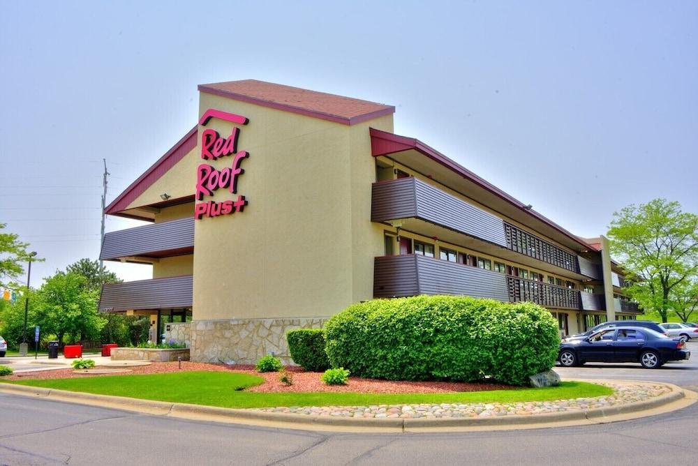 Super 8 By Wyndham Deerfield - Northbrook Exterior foto