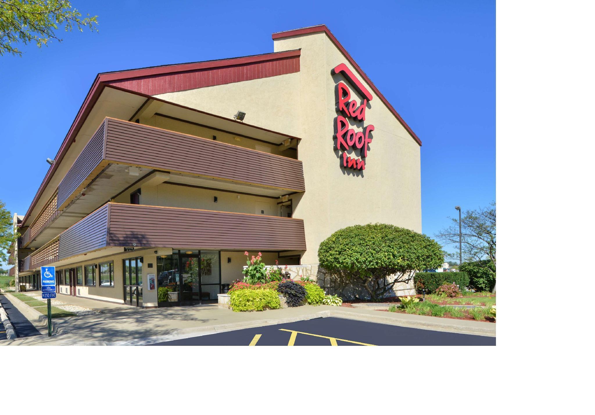 Super 8 By Wyndham Deerfield - Northbrook Exterior foto
