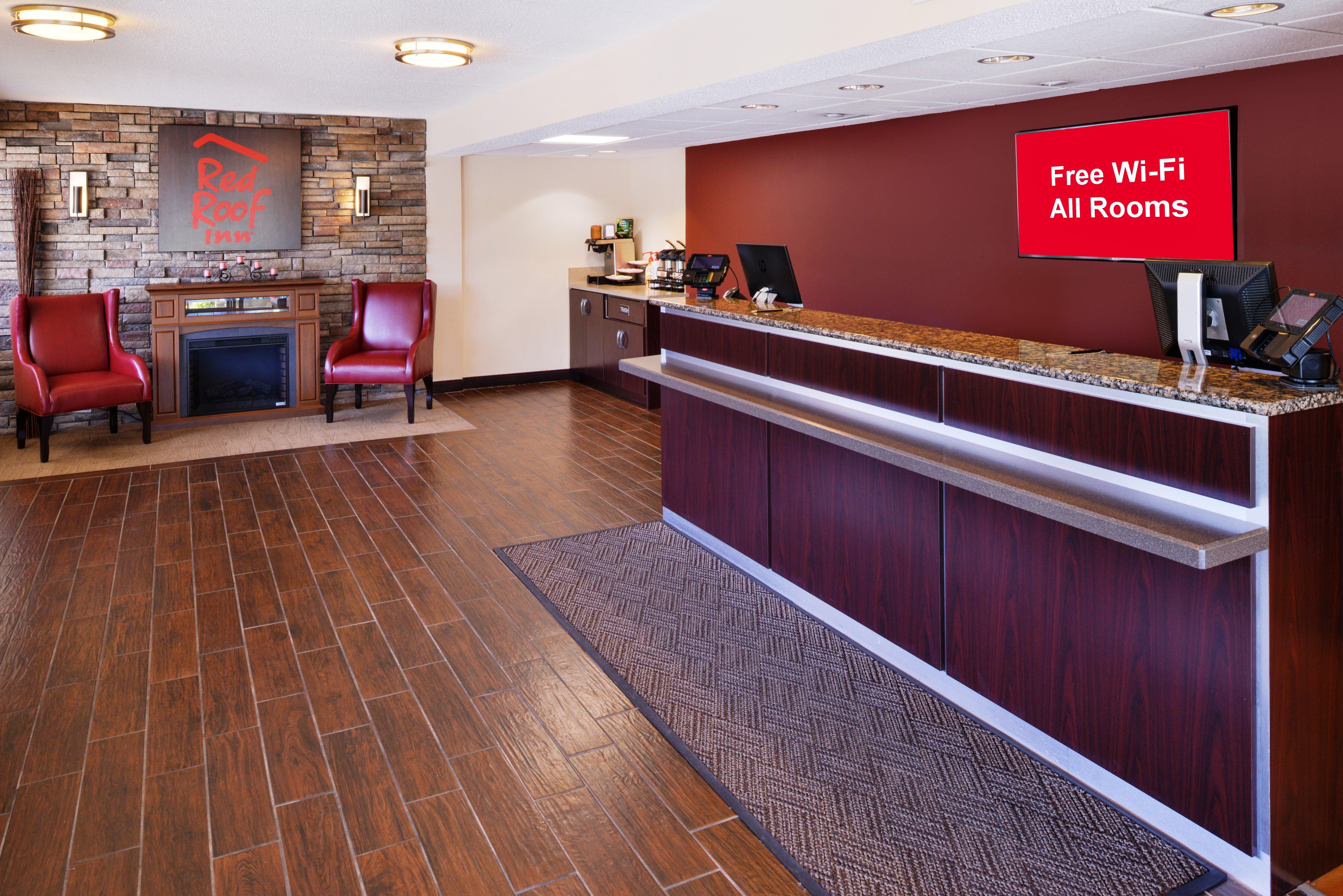 Super 8 By Wyndham Deerfield - Northbrook Exterior foto