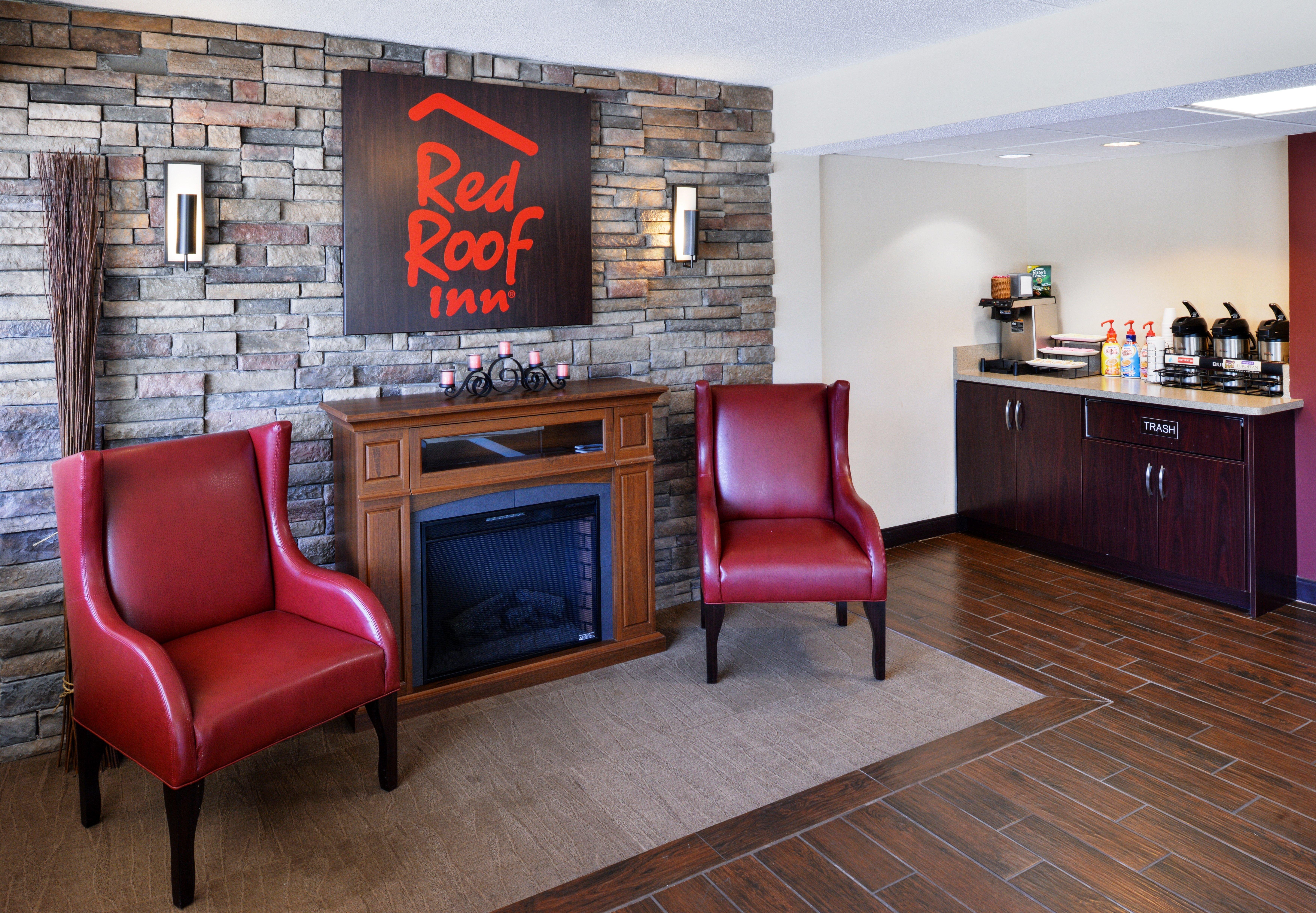 Super 8 By Wyndham Deerfield - Northbrook Exterior foto