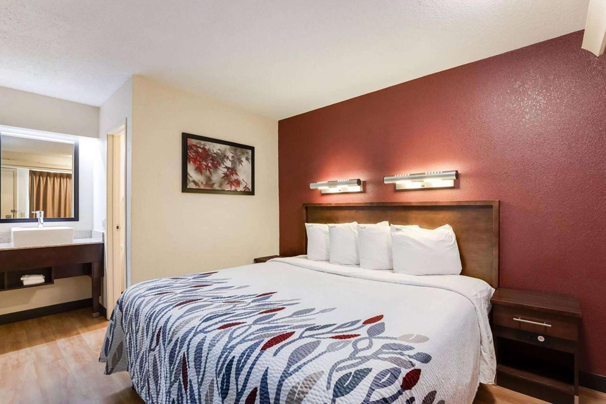 Super 8 By Wyndham Deerfield - Northbrook Exterior foto