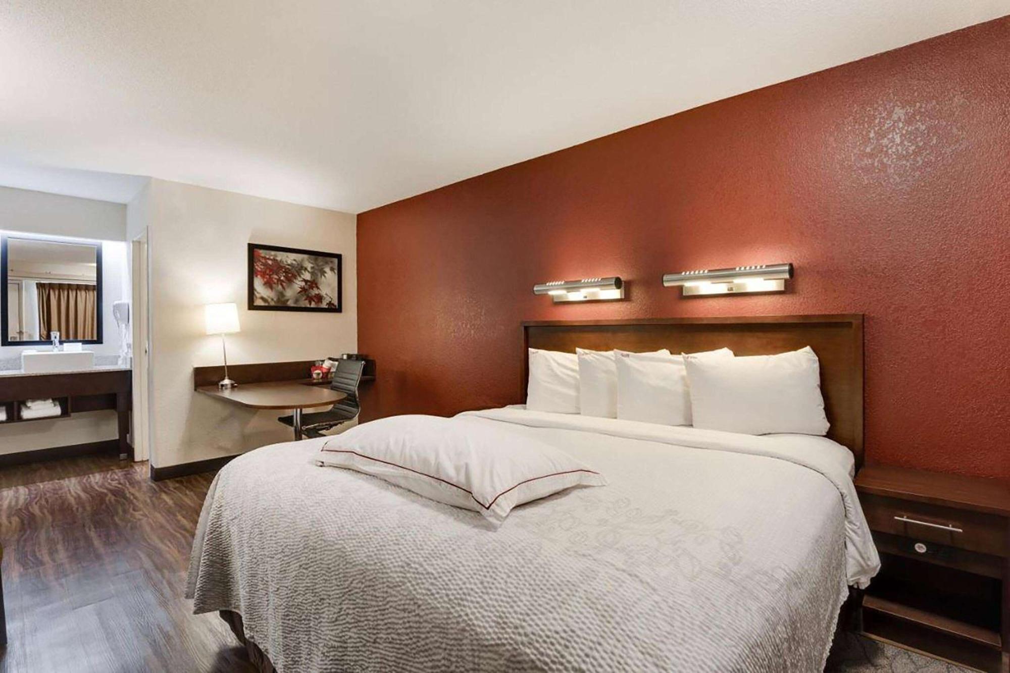 Super 8 By Wyndham Deerfield - Northbrook Exterior foto