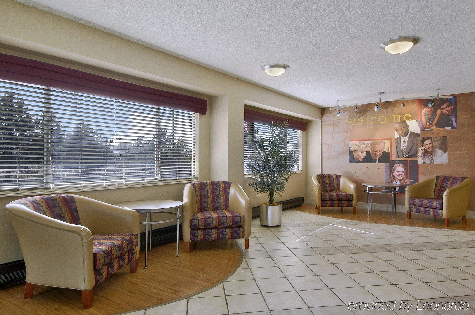Super 8 By Wyndham Deerfield - Northbrook Interior foto